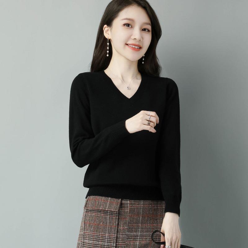 Spring and Autumn New Style V-neck Solid Color Simple Women's Sweater Short Knitted Bottoming Top