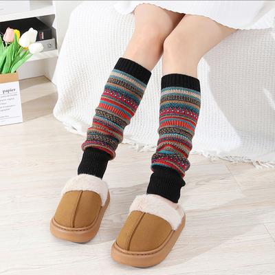 Çoraplar ve tuhafiye – Tozluklar, Diz Üstü Çoraplar & Ayakkabı Üstüne Giyilen Tozluklar