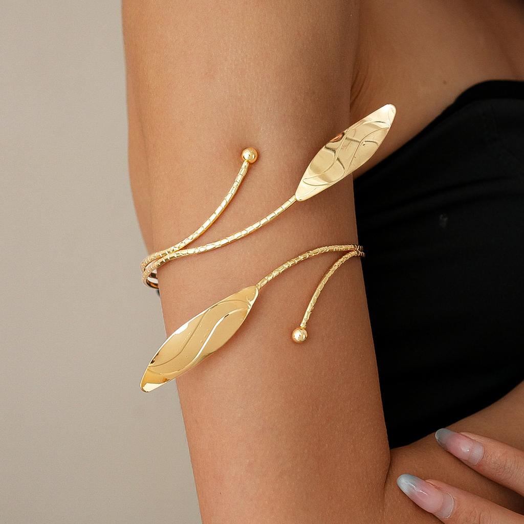 Punk Metal Leaf Arm Bangle Band Cuff Armlets for Women Girls Hollow Out Geometric Pattern Bangles Costume Accessories Gifts
