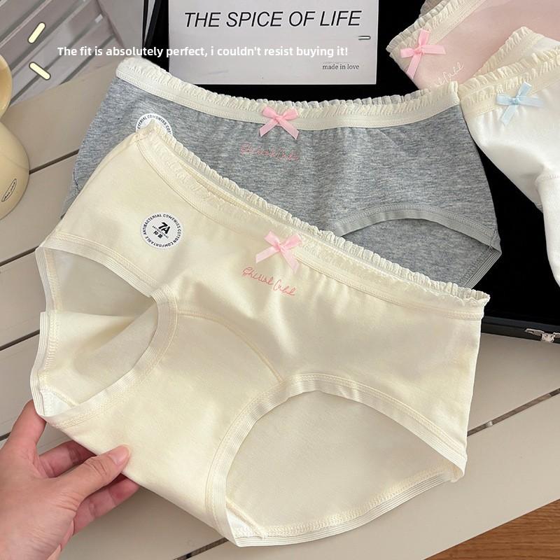 Ladies Spring and Autumn New Lovely Cotton Comfortable 7A Antibacterial  Extended Crotch Waist Underwear