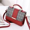 Neue Nischen-Einschulter-Damenhandtasche Generation Twill-Spleiß-Quadratische tragbare Umhängetasche