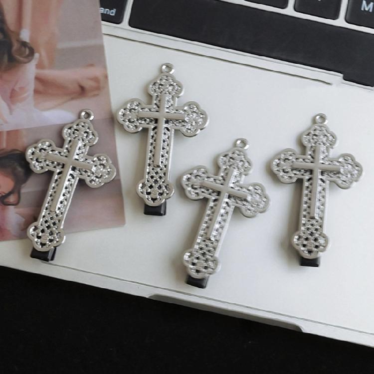 Edgy Crosses Design Hair Clip For Women Fretwork Metal Barrettes Gothic Hairpin Punk Fashion Accessory