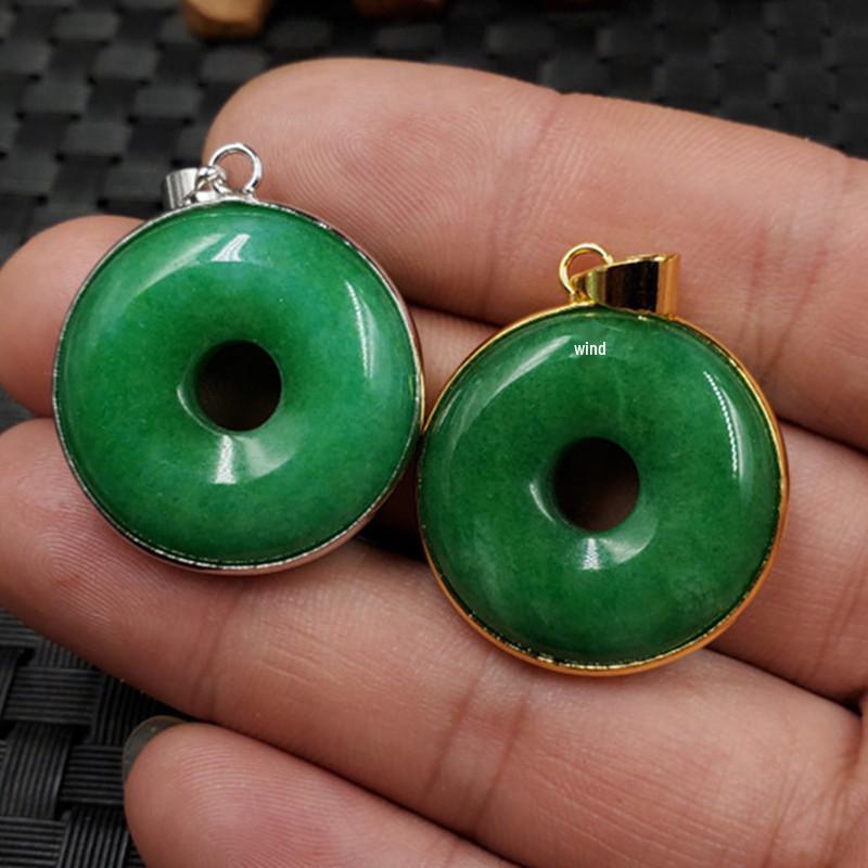 Green Jade Ganqing Emerald Buckle Pendant Necklace Gold, Diameter: 30mm
