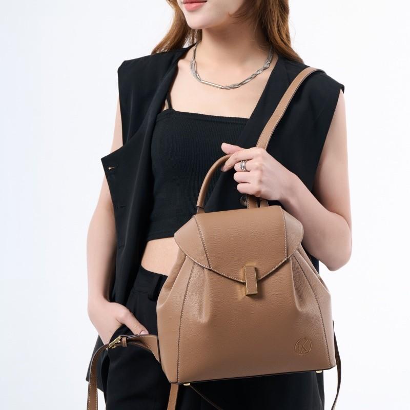2025 Summer New Niche Handbag Large Capacity Travel Backpack Classic Versatile Student Backpack