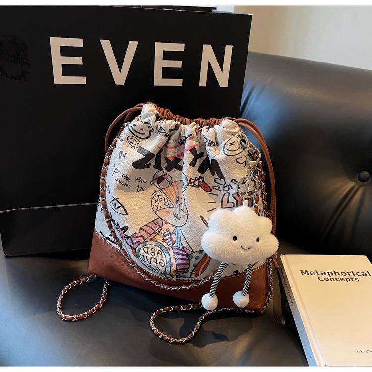New Beautiful Niche Armpit Bag Large Capacity Foreign Style Bag Women's Fashion Trend Cute Shoulder Bag