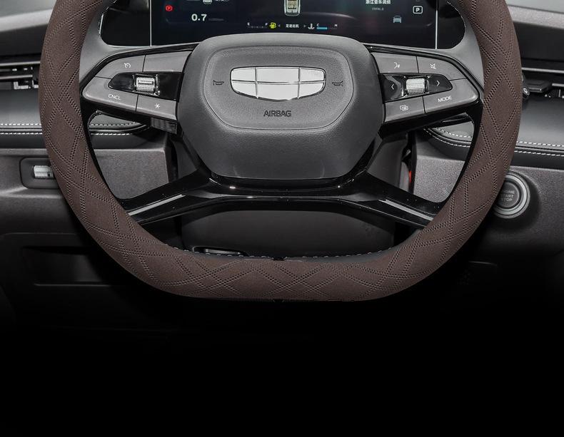 Steering Wheel Cover for Geely Boyue L, Boyue COOL, Galaxy L7/L6, and Xingrui - Suede Ultra-Thin Winter Grip Cover