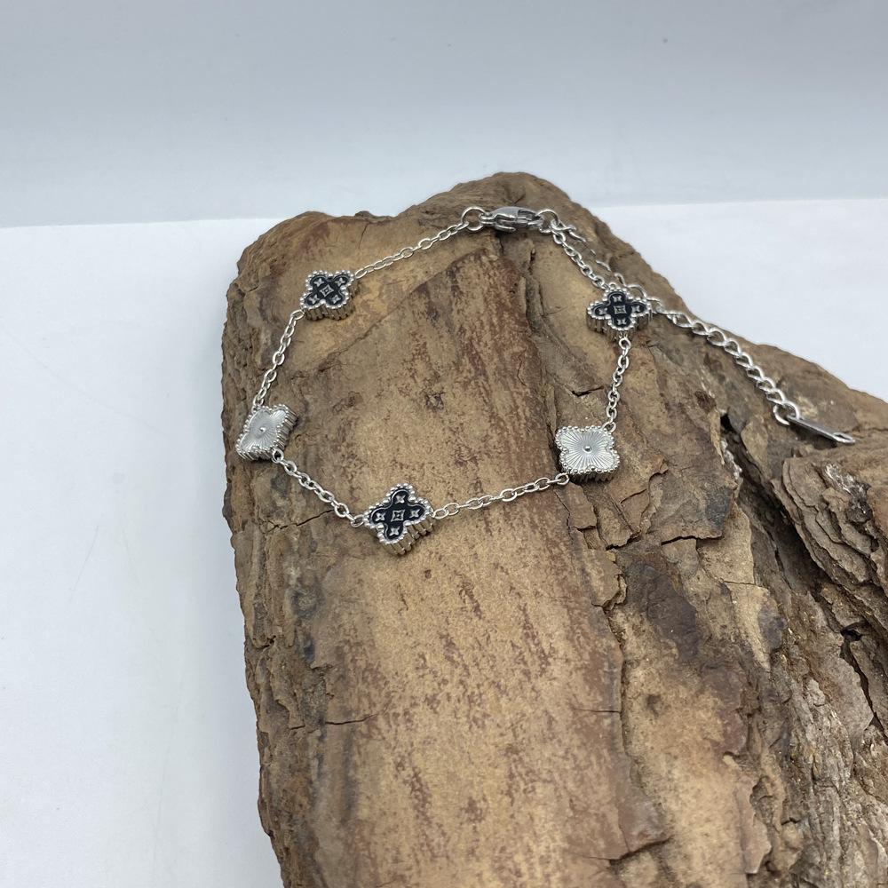 9MM Titanium Steel Clover Between Batch Flower 5 Flower Bracelet Star Pattern Lucky Clover Bracelet