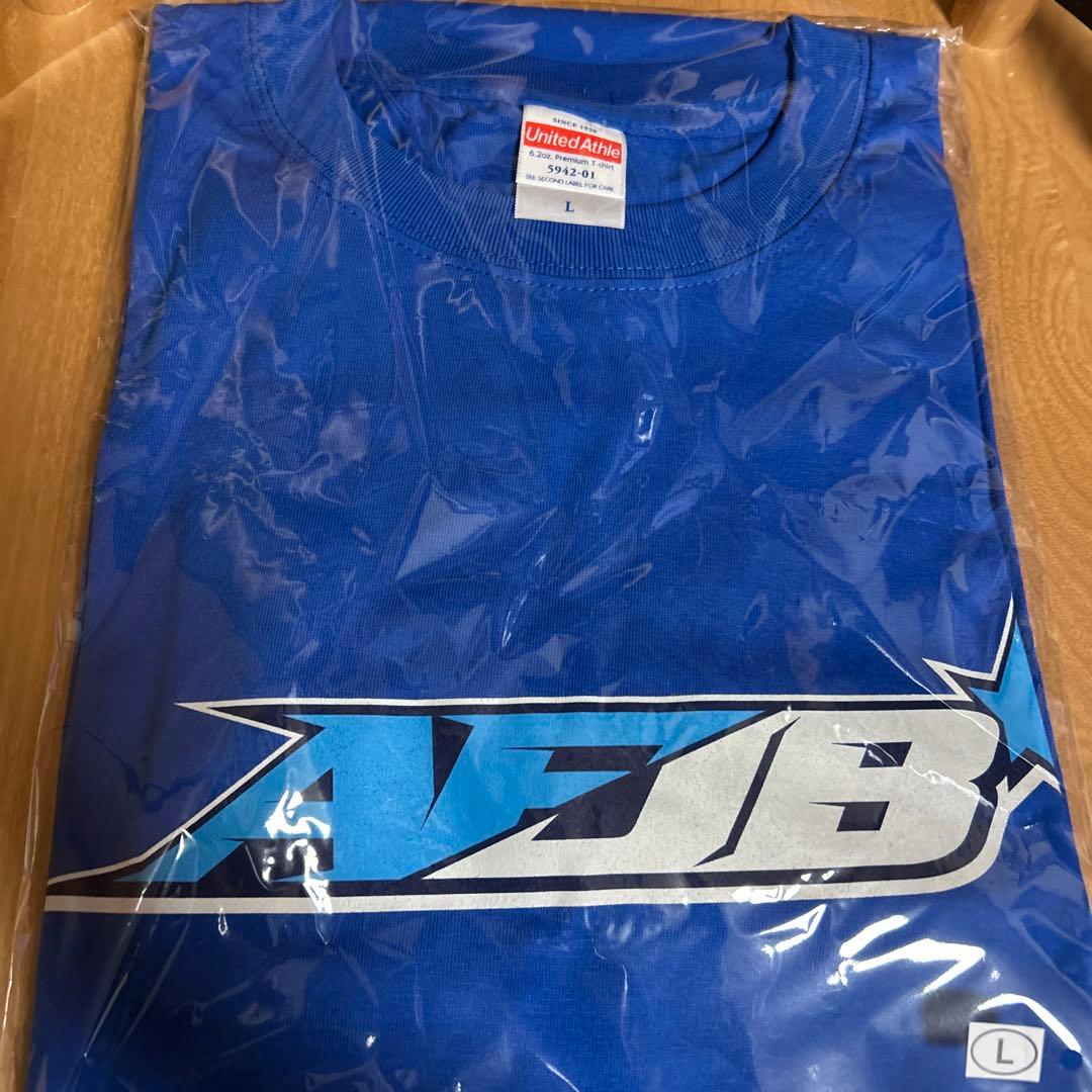 [USED] Rare Uchiha Sasuke NARUTO anime T-shirt