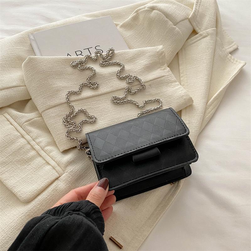 

Маленькая квадратная сумка, летняя женская сумка 2024 года, новая женская сумка подмышку, повседневная ретро-простая модная сумка через плечо чёрный