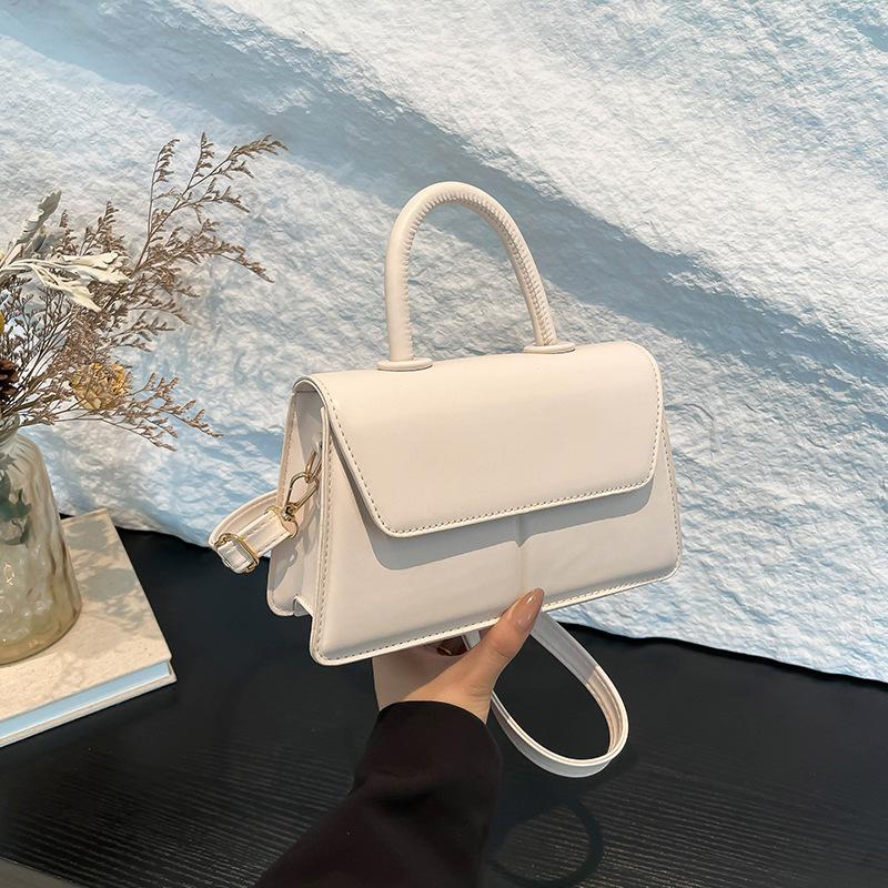 

Женская сумка высокой стоимости 2025 осень новая простая повседневная сумка-мессенджер высокой стоимости универсальная темпераментная маленькая квадратная сумка белый