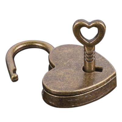 Vintage Heart Shape Mini Padlock Bag Travel Suitcase Luggage Box Case Key Lock