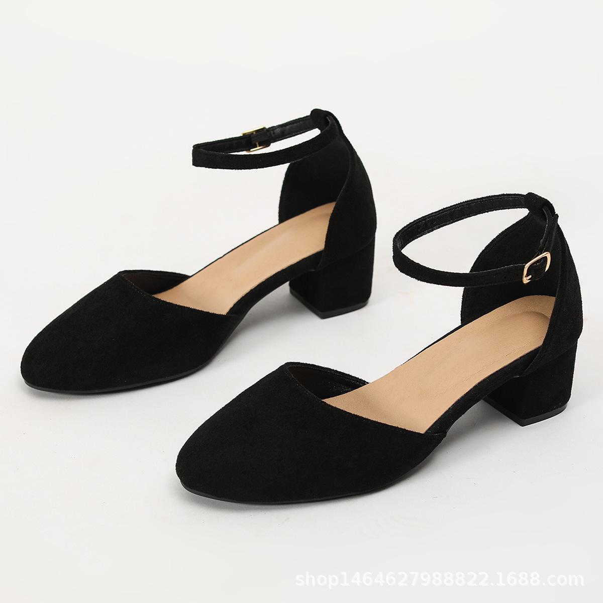 

Широкая полная версия большая сумка голова полые сандалии женские круглый носок 5 см квадратный каблук пряжка на ремешке полые туфли на высоком каблуке 44 чёрный