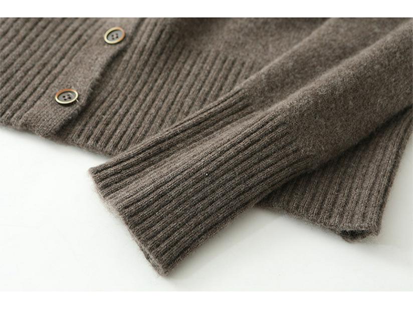 Seven-Needle Stand-Up Collar Cashmere Cardigan: Warm, Simple Solid Color, Versatile Age-Reducing Knitted Sweater.
