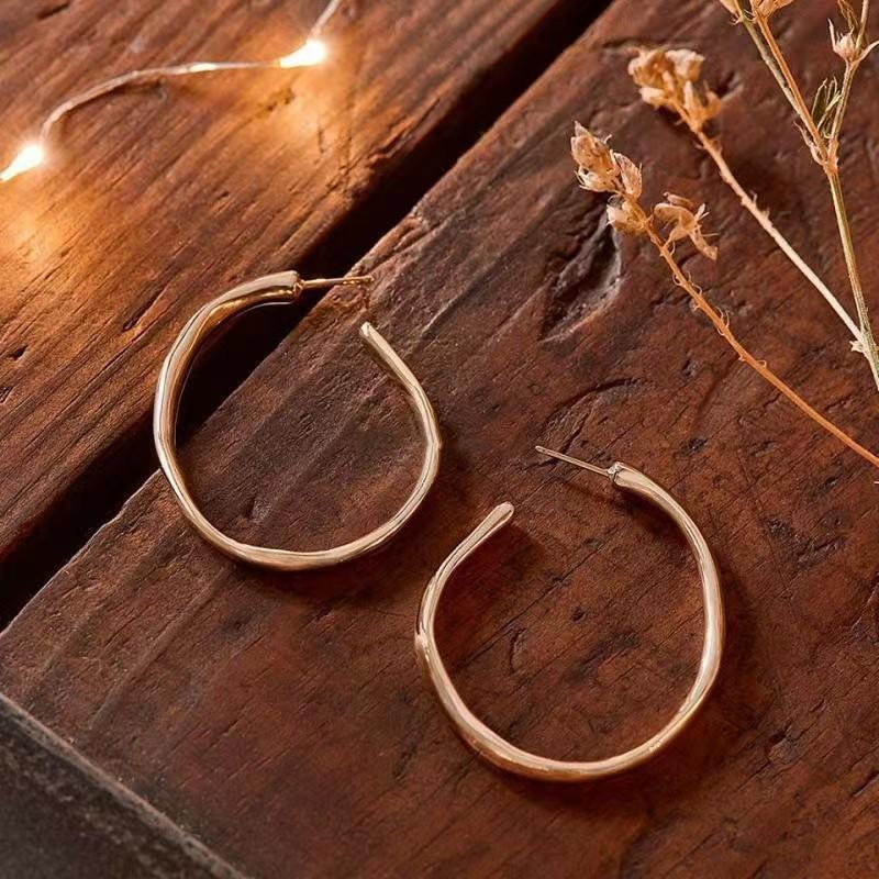 

Нишевый трендовый бренд позолоченные посеребренные простые большие круглые серьги преувеличенная индивидуальность легкая роскошь