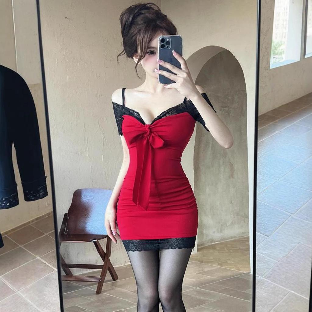 Stylish Women's Bodycon Mini Dress with V-Neck Lace Patchwork