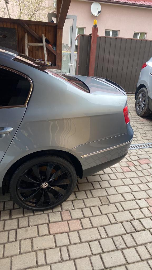 

Спойлер LIP (Sunplex, чорний) (115,8см*6,3см) для Volkswagen Jetta 2006-2011 рр.