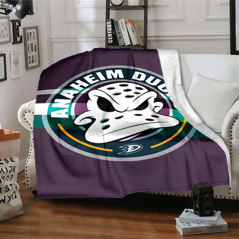 1pc Football Team (51) Blanket, Gift, for Men and Women, Soft Blanket, Good for Sofa Bed Couch Travel, Lightweight Flannel Blanket