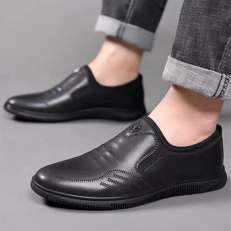 Casual shoes men's summer breathable business versatile soft-soled leather shoes one pedal soft-soled dad shoes comfortable driving men's shoes