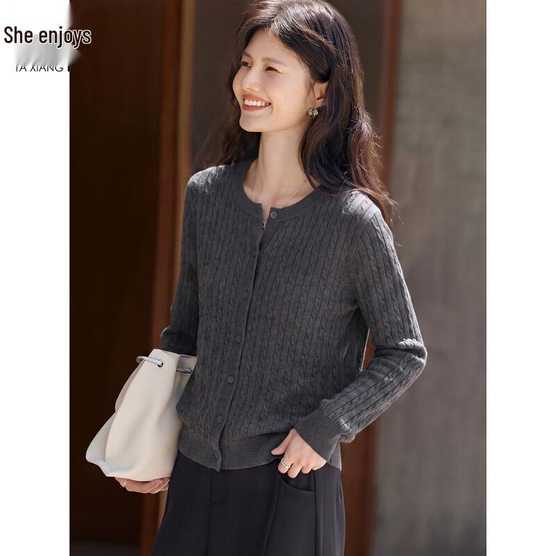 Women's Round Neck Cable Knit Cardigan