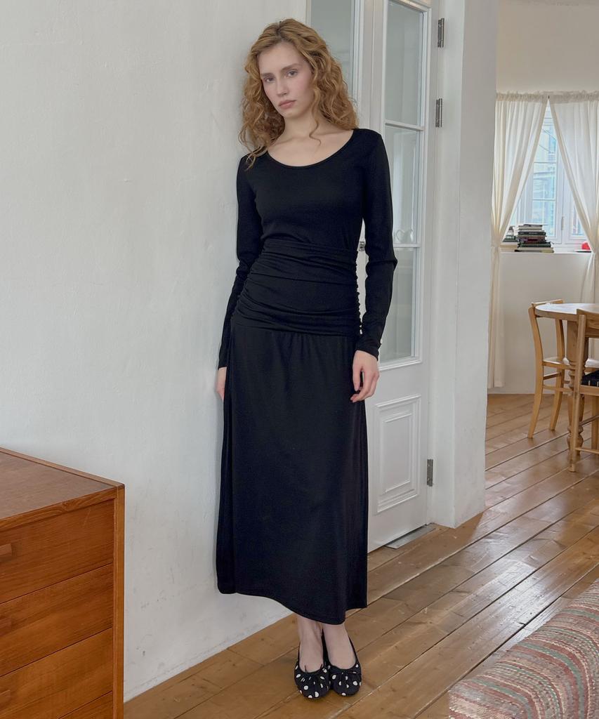Delaidy Myth Long One-Piece (Black)