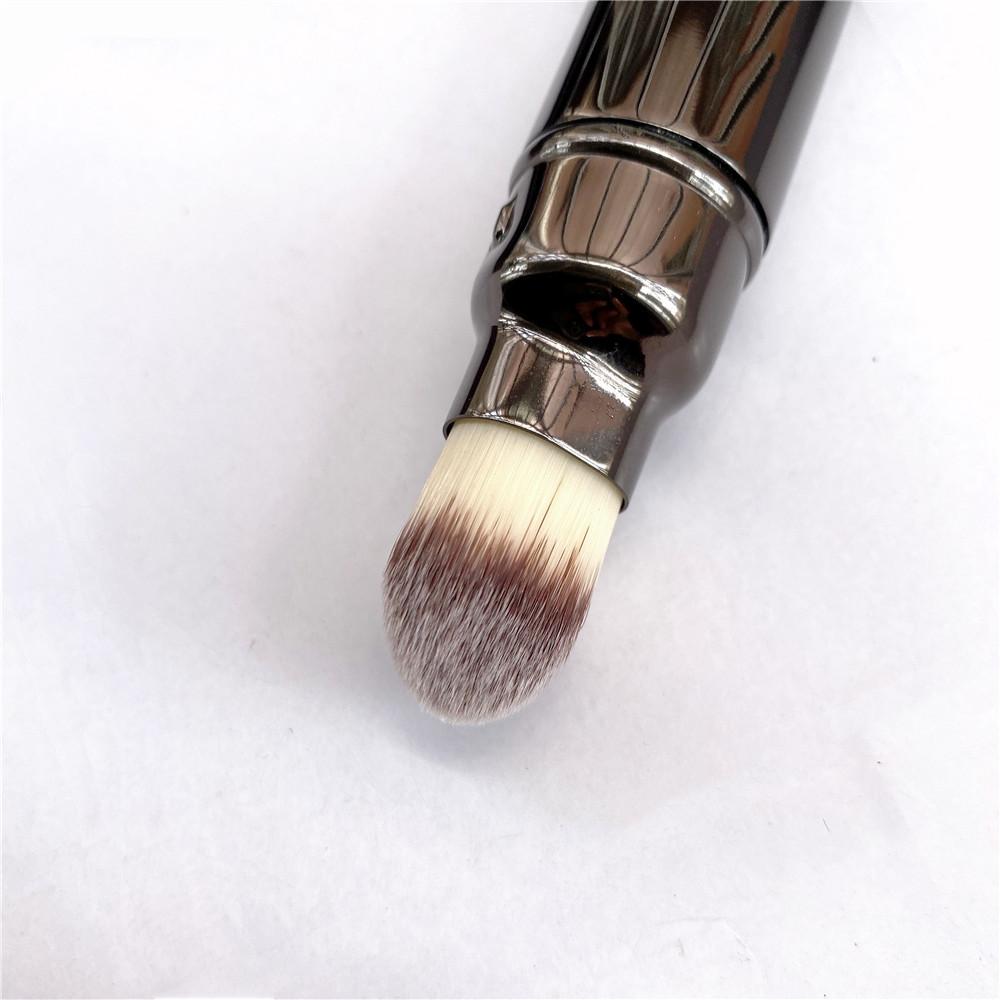 Einziehbarer doppelseitiger Teint-Make-up-Pinsel Tragbarer Puder-Rouge-Foundation-Concealer-Kosmetikpinsel Werkzeuge