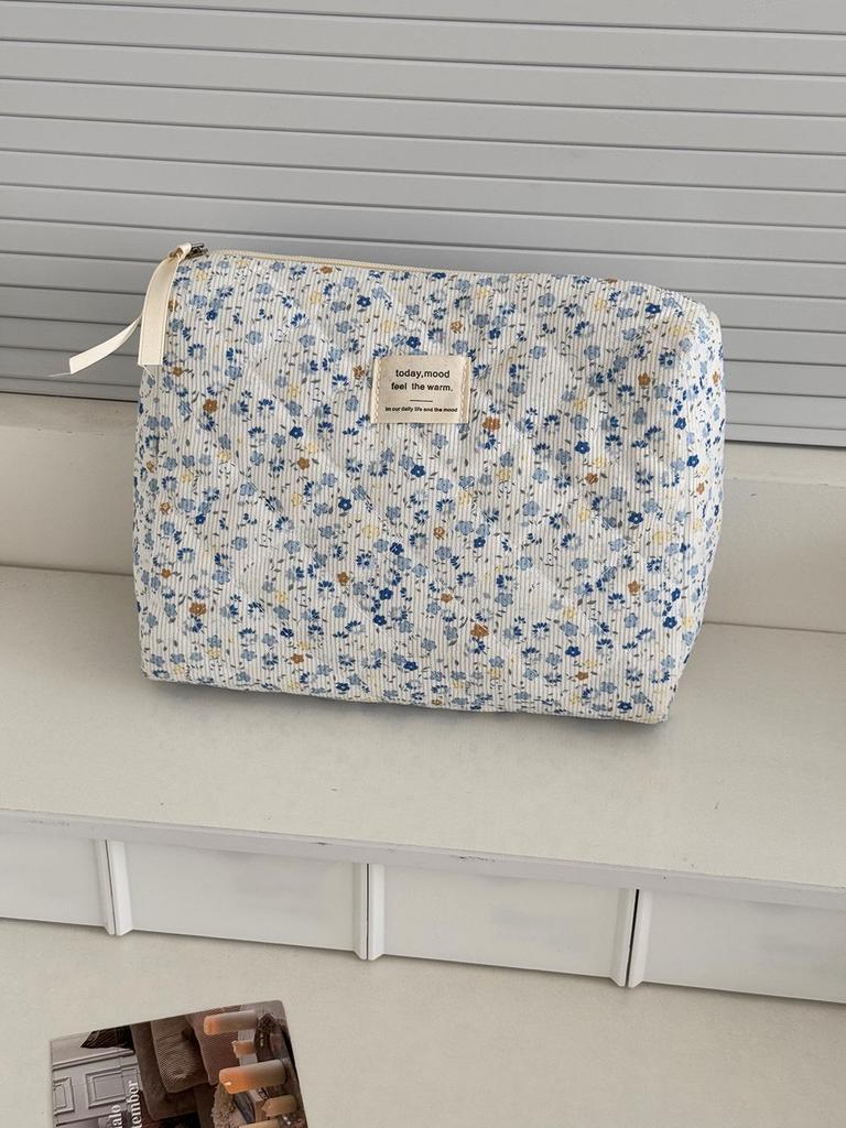 Spring Fresh Blue Floral Corduroy Makeup Bag - Portable & Versatile Storage