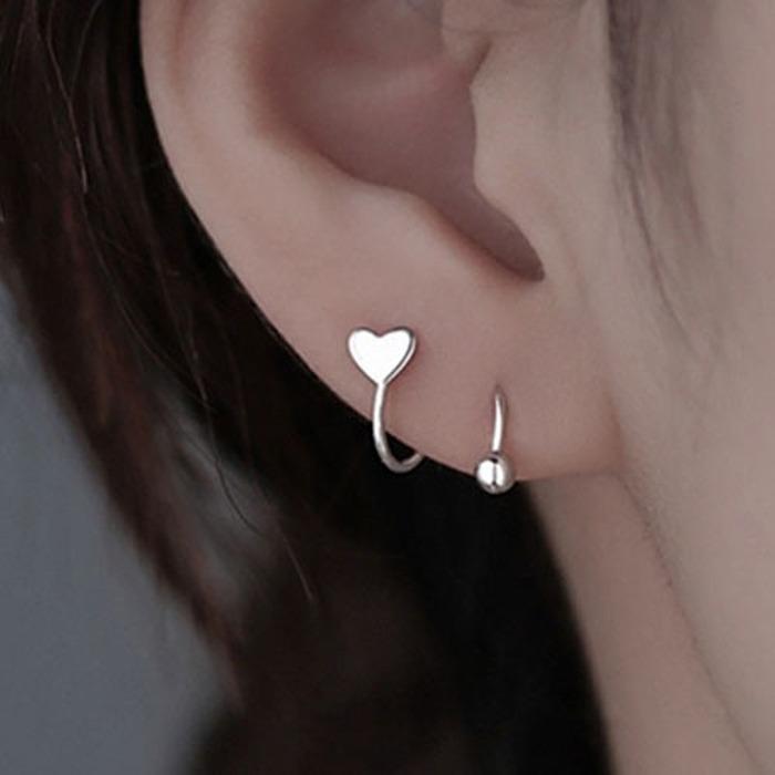 1Pc Screw Ball Star Heart Ear Bone Ear Buckle Rotating Wave Stud Earrings for Women Party Punk Jewelrry