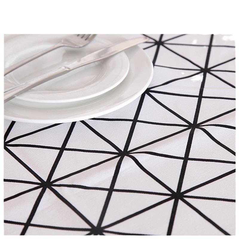 Modern Simple Cotton Thickened Canvas, Simple Black And White Geometric Triangular Party Coffee Table Tablecloth Dining Table Cloth