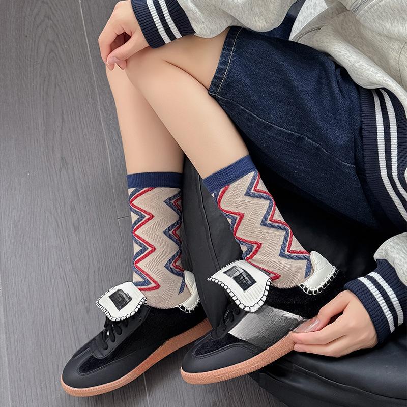 Graffiti Line Socks for Women, Autumn Retro Three-dimensional Relief Mid-calf Socks, Unique and Trendy Color Contrast Socks for Women