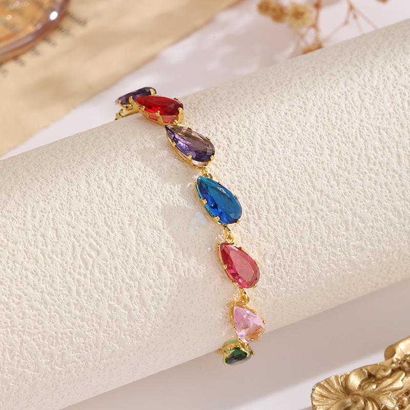 Light Luxury Geometric Water Drop Bracelet with Cubic Zirconia - Sweet, Versatile, and Elegant Jewelry for Summer