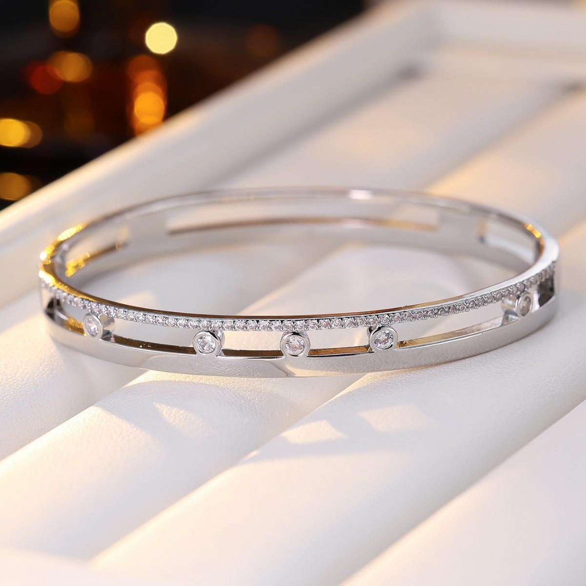 Simple Retro Elegant Staggered Lines Open Zircon Women s Accessories Bracelet One Size(16-22CM)
