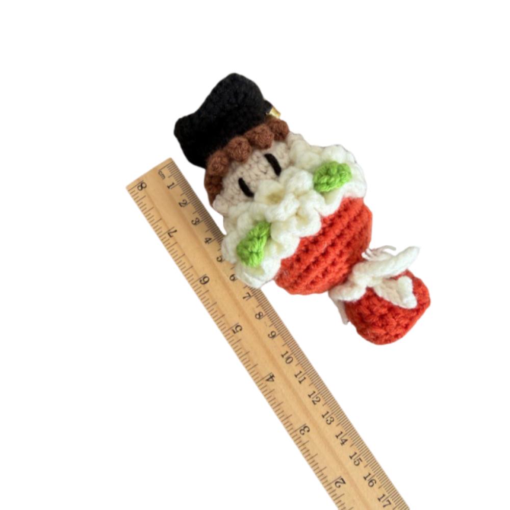Funny Crochet Bouquet 13cm Doctor Hat Bouquet Doll Handmade Knitted Figures  Graduation Gift