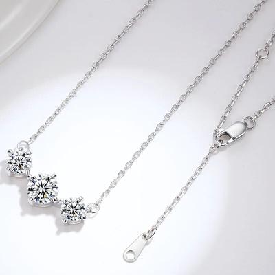 1.7/2CTTW Moissanite Pendant for Women Party Sparkling Diamond Test Past Necklace with Certificate S925 Sterling Silver