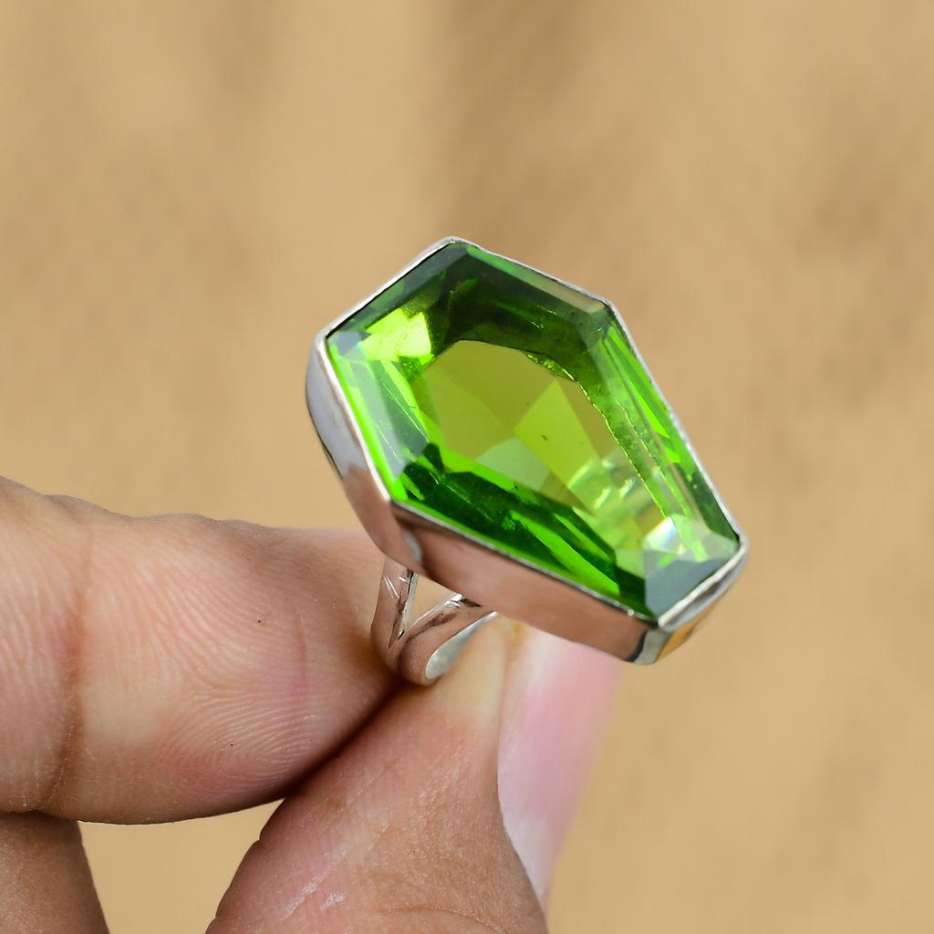925 Sterling Silver Peridot Gemstone Anniversary Coffin Daughter Ring US 7.75