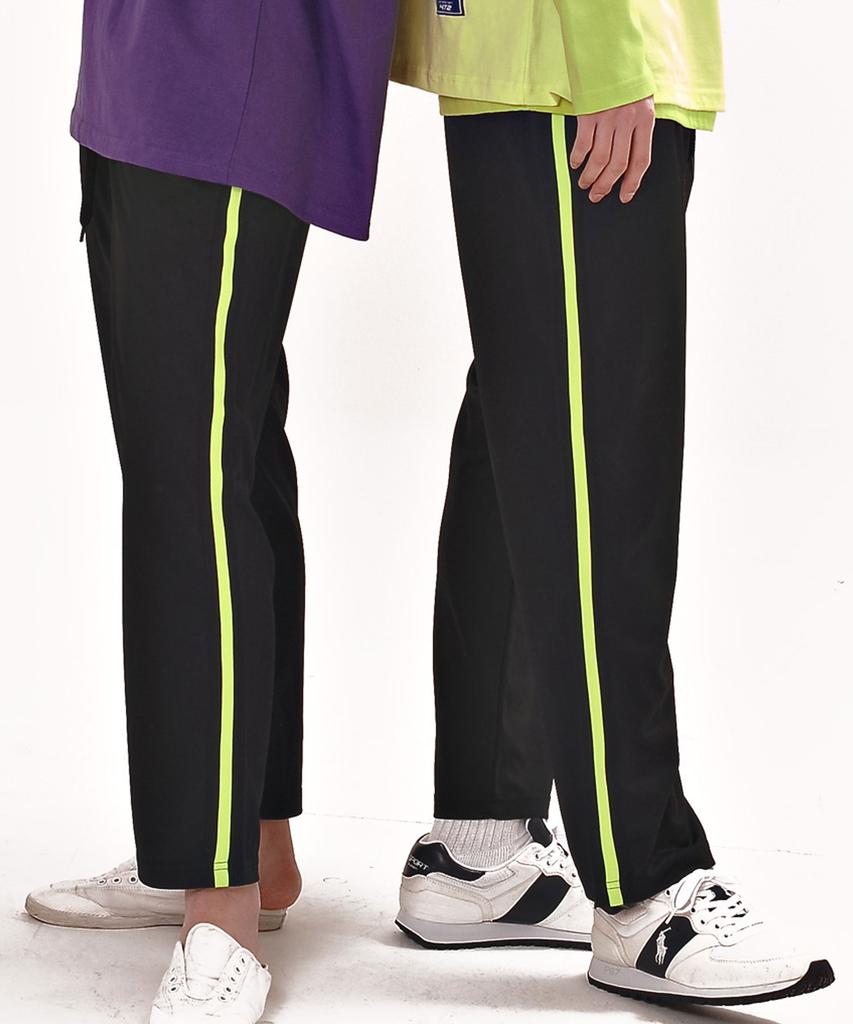 BEMIGHTY Side Taping Crop Track Pants
