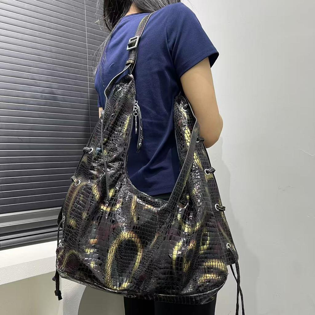 Ladies Niche Trendy Cool Crocodile Pattern Shoulder Bag Personalized Gorgeous Street Oblique Span Bag