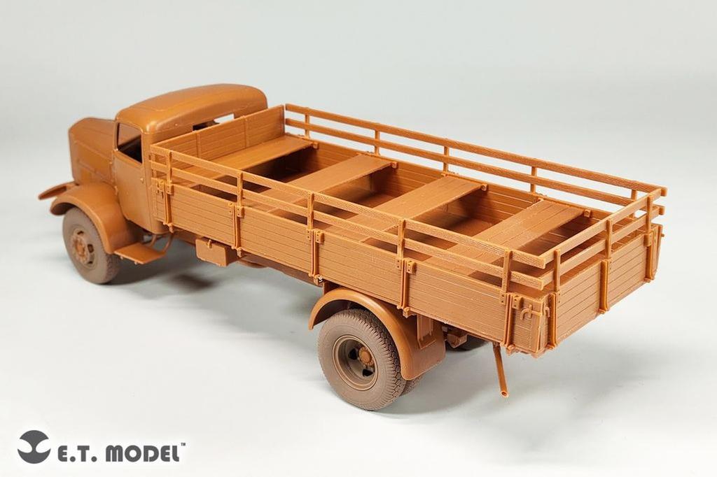 ET Model 1/35 WWII German L4500A Cargo Truck with Weight-Deforming Tire Set (for Zvezda 3596) Plastic Model Parts P35-160 (Military Vehicle)