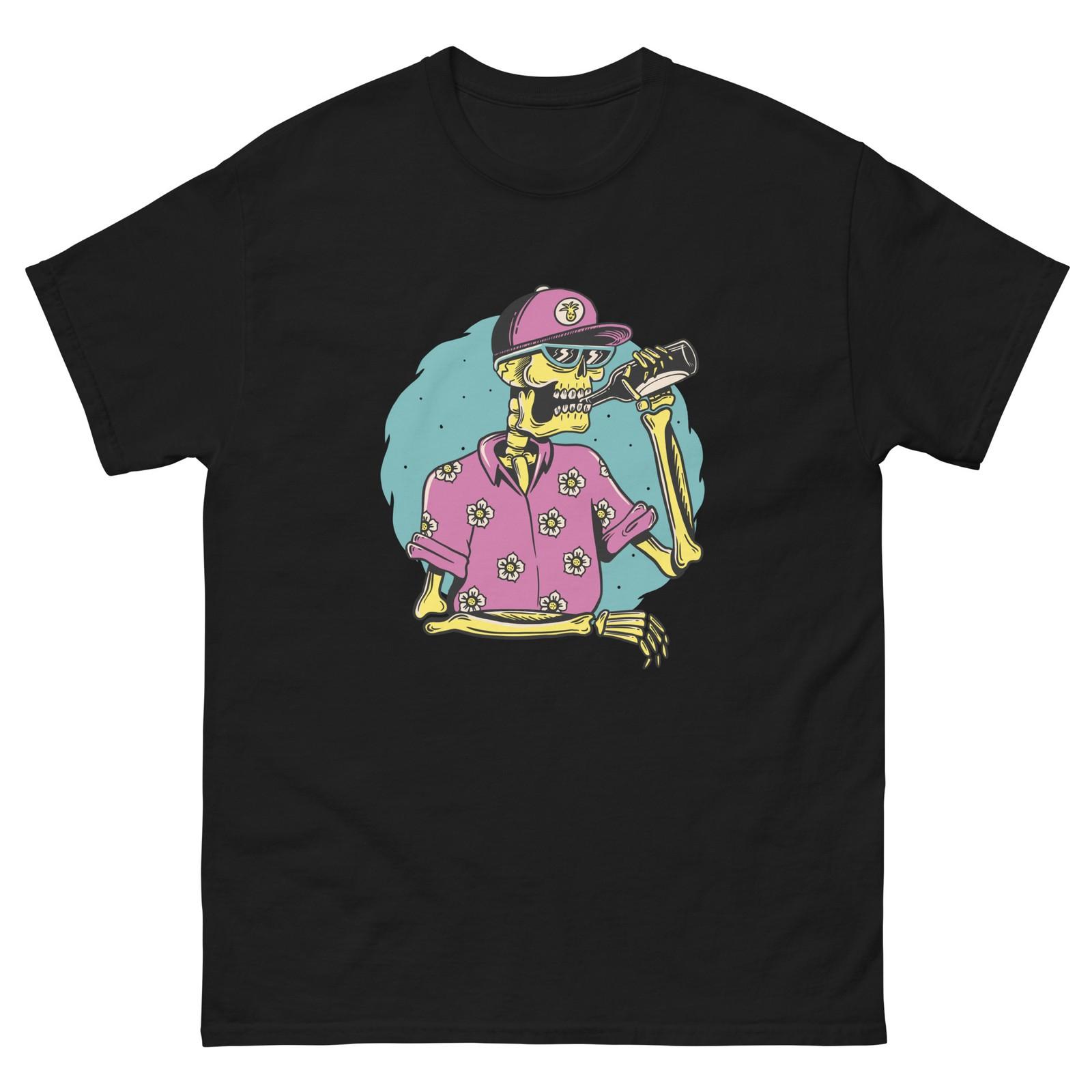 

Unisex classic tee ummer Skull - Surf & Skate Style - Retro Beer Skeleton Design S разноцветный