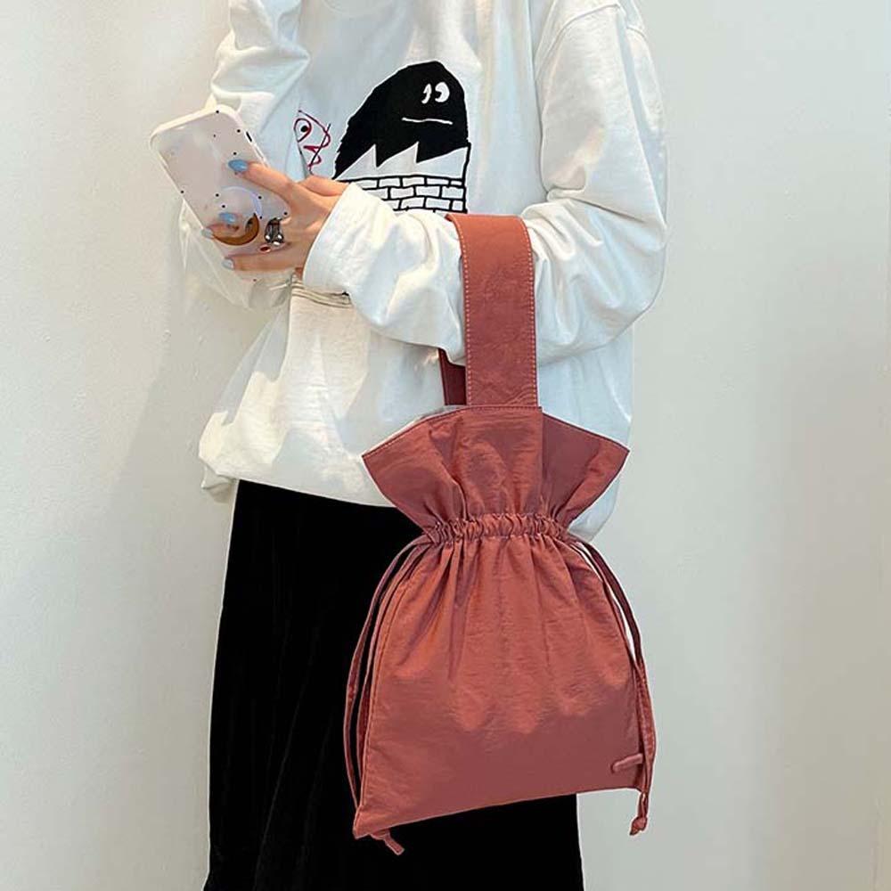 Large Capacity Nylon Drawstring Bag Portable Pleated Bucket Bag Solid Color Handbag  Girls