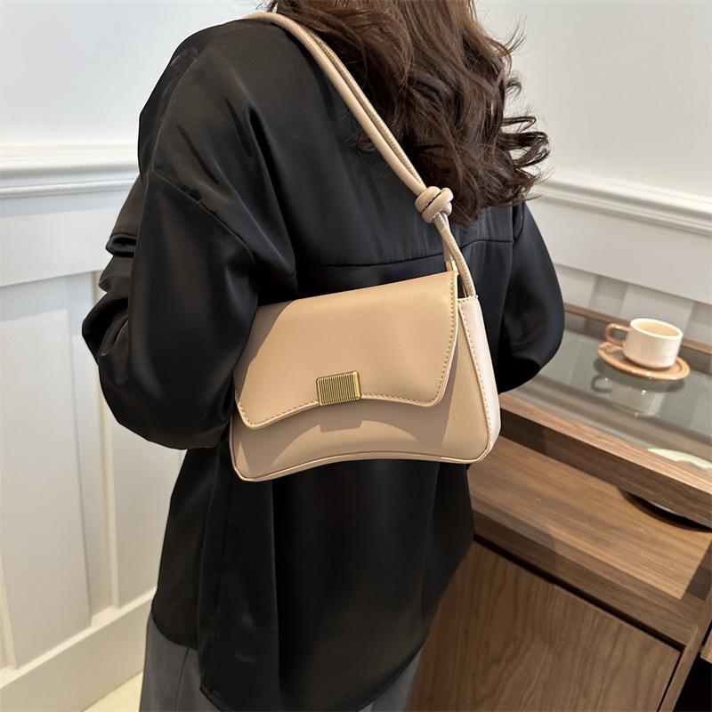 New Simple Casual Solid Color Underarm Bag for Women In Urban Style Fashion Slanted Strap Shoulder Bag for Women