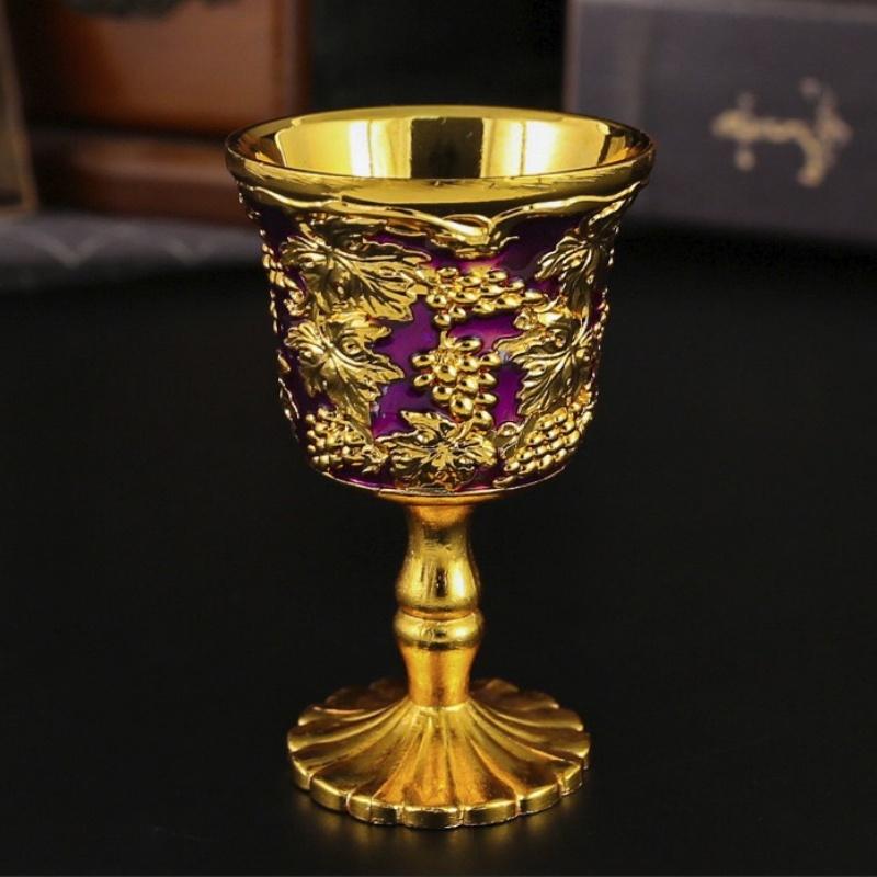 Mini Wine Glass, Multiple Colors Delicate Vintage Spirits Goblet, Alloy Portable Chalice Cup Friends Festive Decoration,1pcs