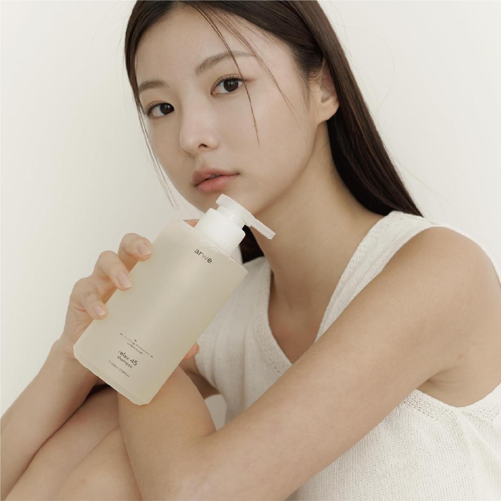 Scalp Moisturizing Shampoo Dry Pleasant Scent Cleansing Colorless Mildly Acidic Loss Patented Ingredients Vegan Large Capacity 500ml [Albe]