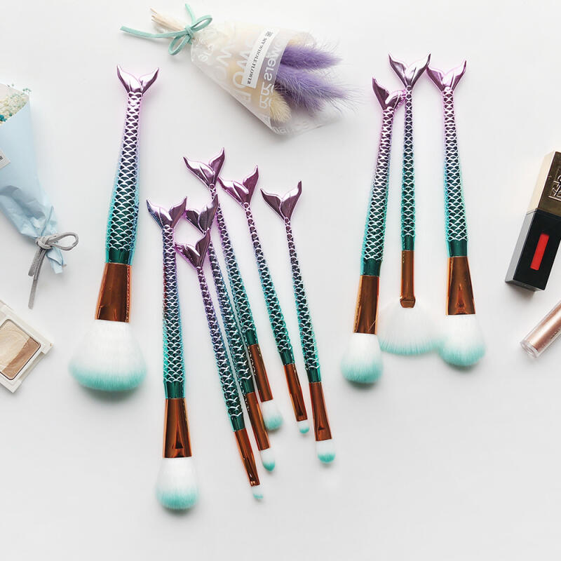 Pinkfoot Hwasa Mermaid Brush