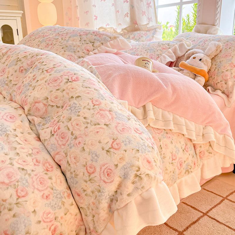 Thickened Milk Fleece Four-Piece Set, Lace Coral Fleece Quilt Cover, Bedding Fleece Bed Sheet Three-Piece Set