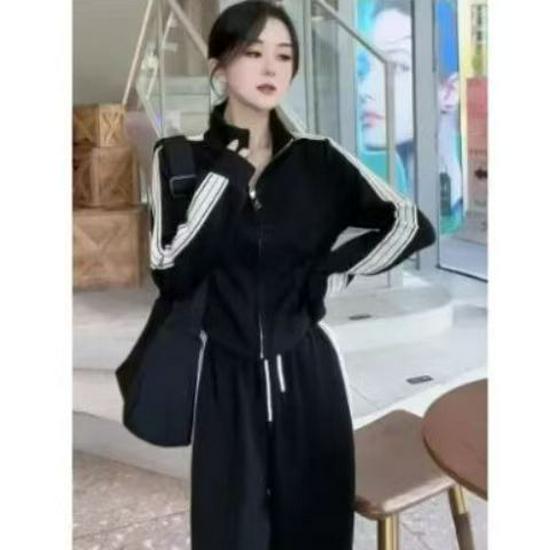 Ensemble de survêtement deux pièces amincissant pour femme automne 2025 chic européen avec col montant