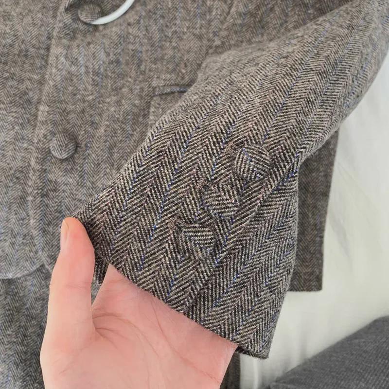 Chic Herringbone Wool Short Coat and Pleated Skirt Set for Women