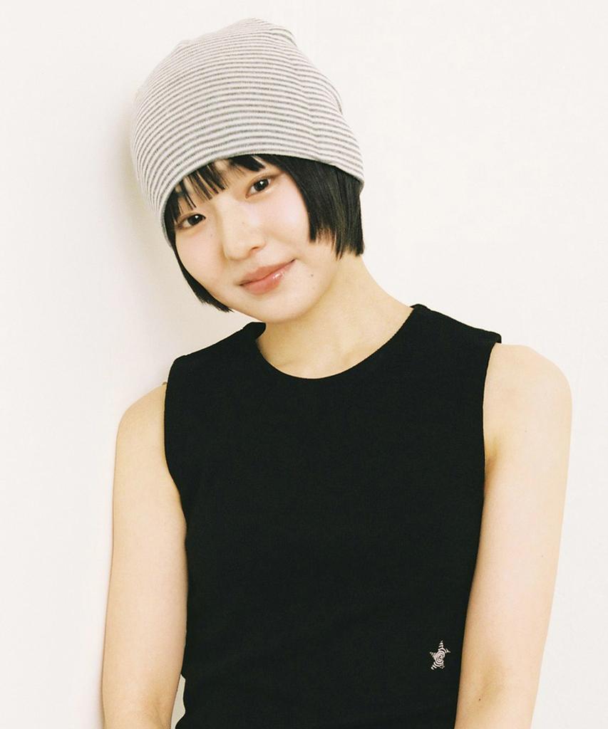 WEBHOUSE Twister Star Stripe Short Beanie - Gray/White