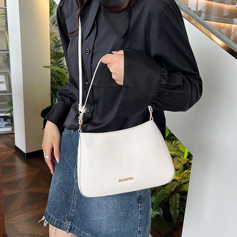 Elegant Pu Material Underarm Bag For Women With Beautiful Design And Colors