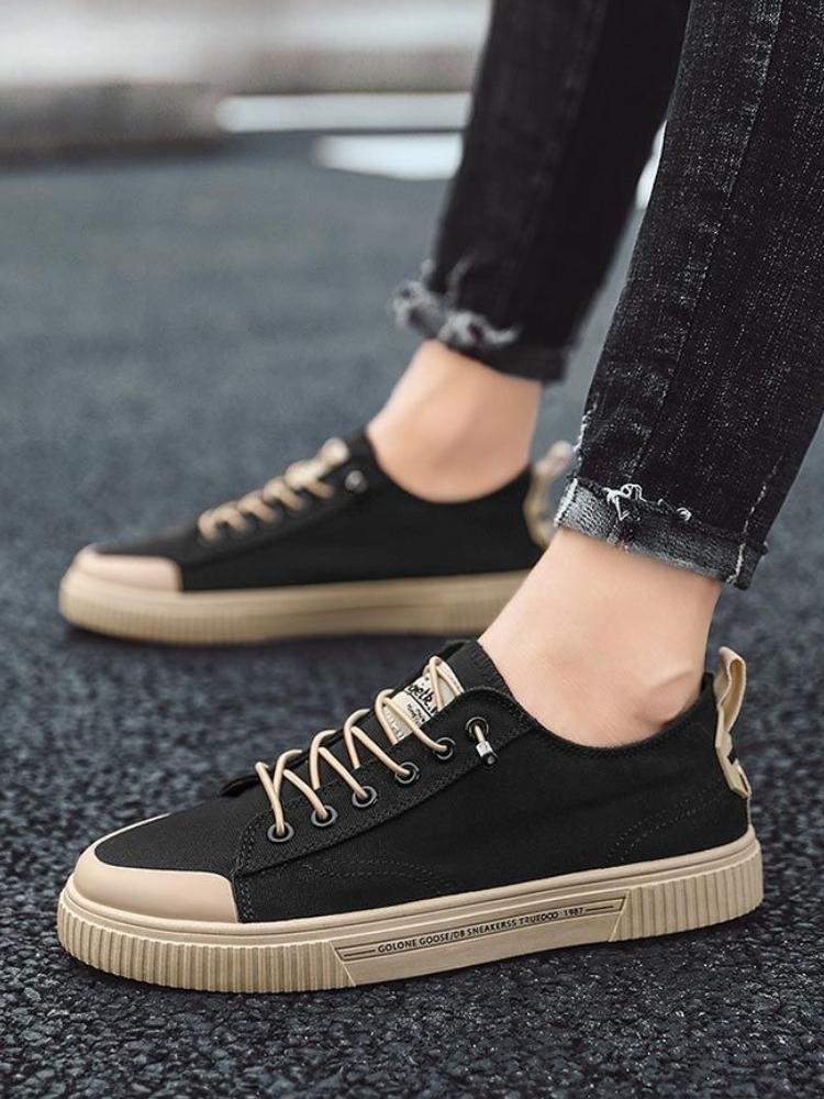 Fashion Casual Shoes for Men Non Slip Flat Young Students Luxury Man Shoe Sale Low Price Fashion 2025 Hiking Breathable Retro Sneakers