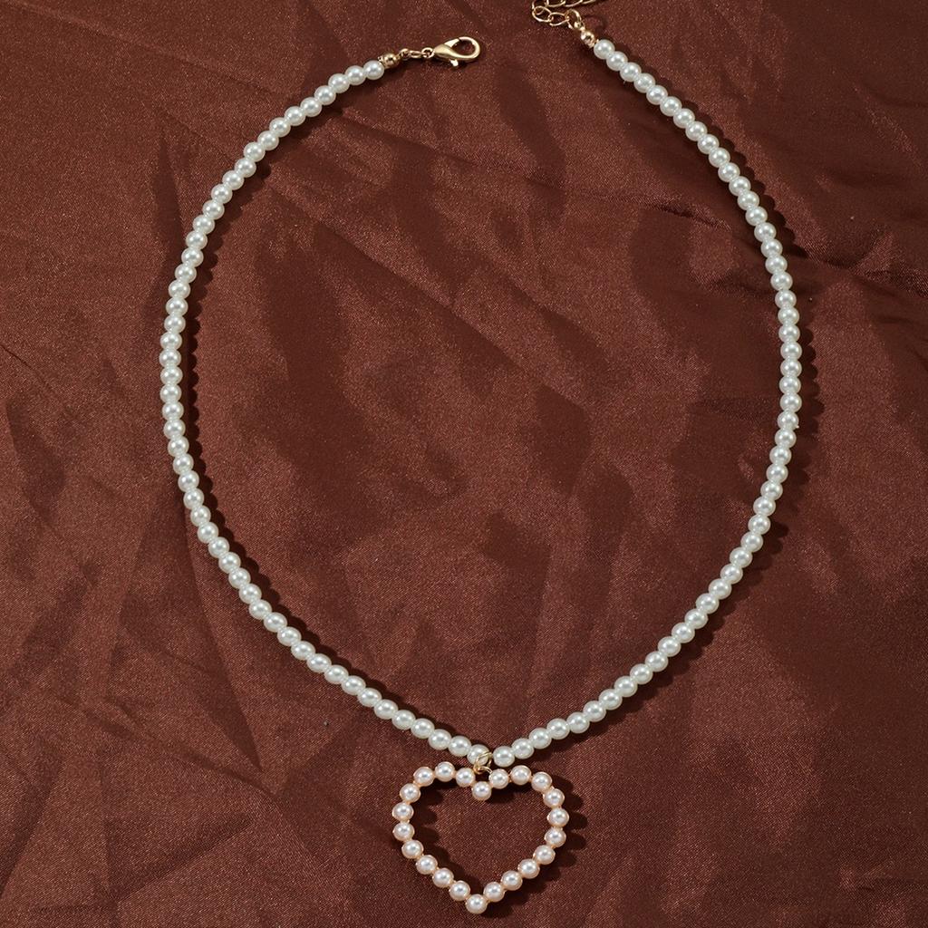 Fashion Personalized Love Pearl Necklace Jewelry Women'S Same Light Luxury Collarbone Chain Earrings Set